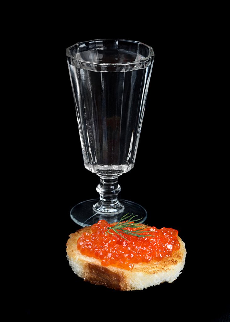 Vodka_Butterbrot_Caviar_Bread_Black_background_541017_731x1024.jpg