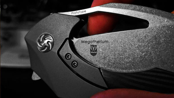 Kizer-Megatherium-Knife-2016-photo-3.jpg